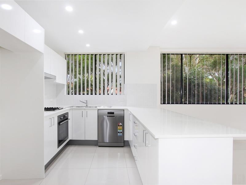 26/8-12 Linden Street, Toongabbie NSW 2146